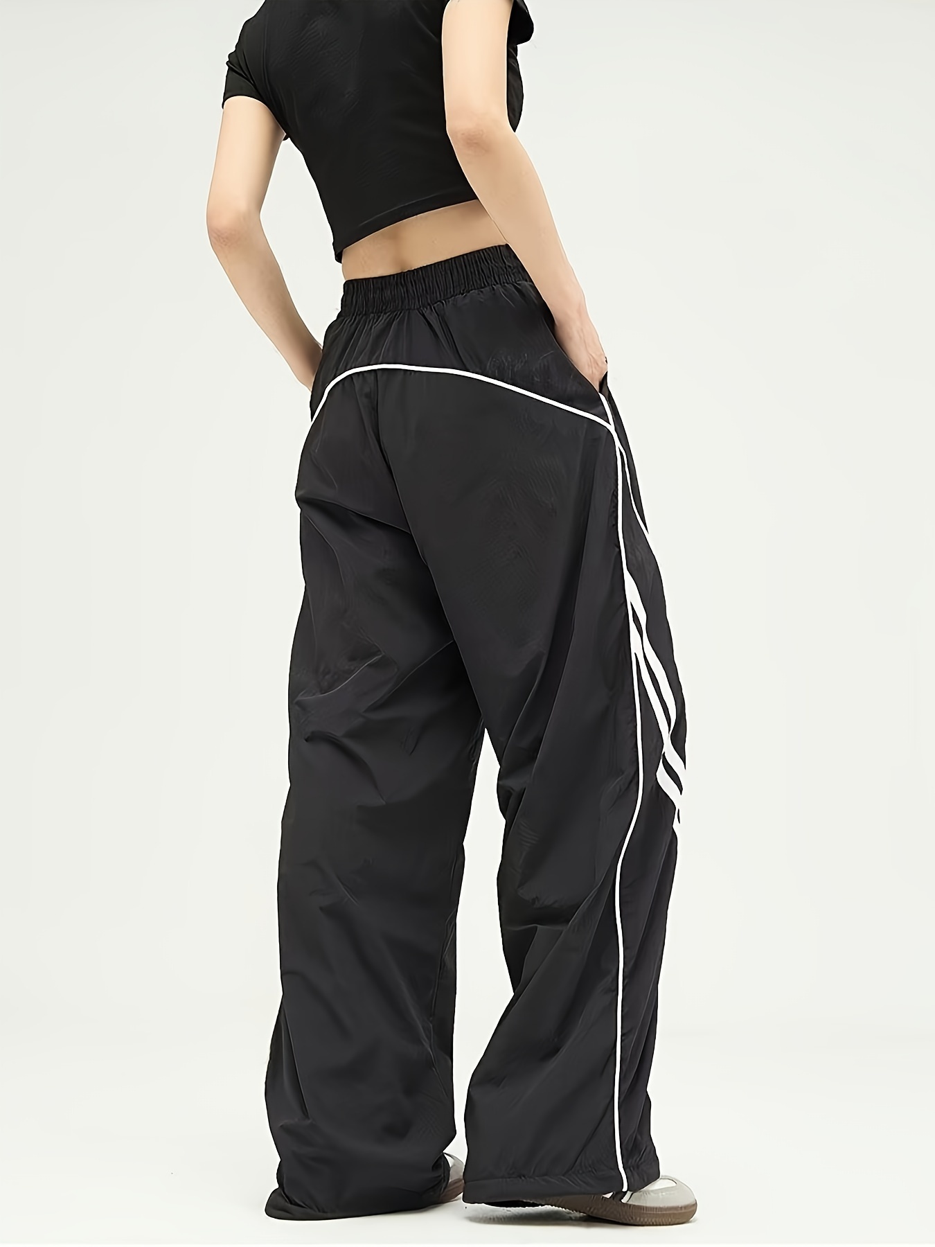 trendy y2k sports sweatpants jogging pants elastic waist workout loose casual pants with pocket womens athleisure details 4